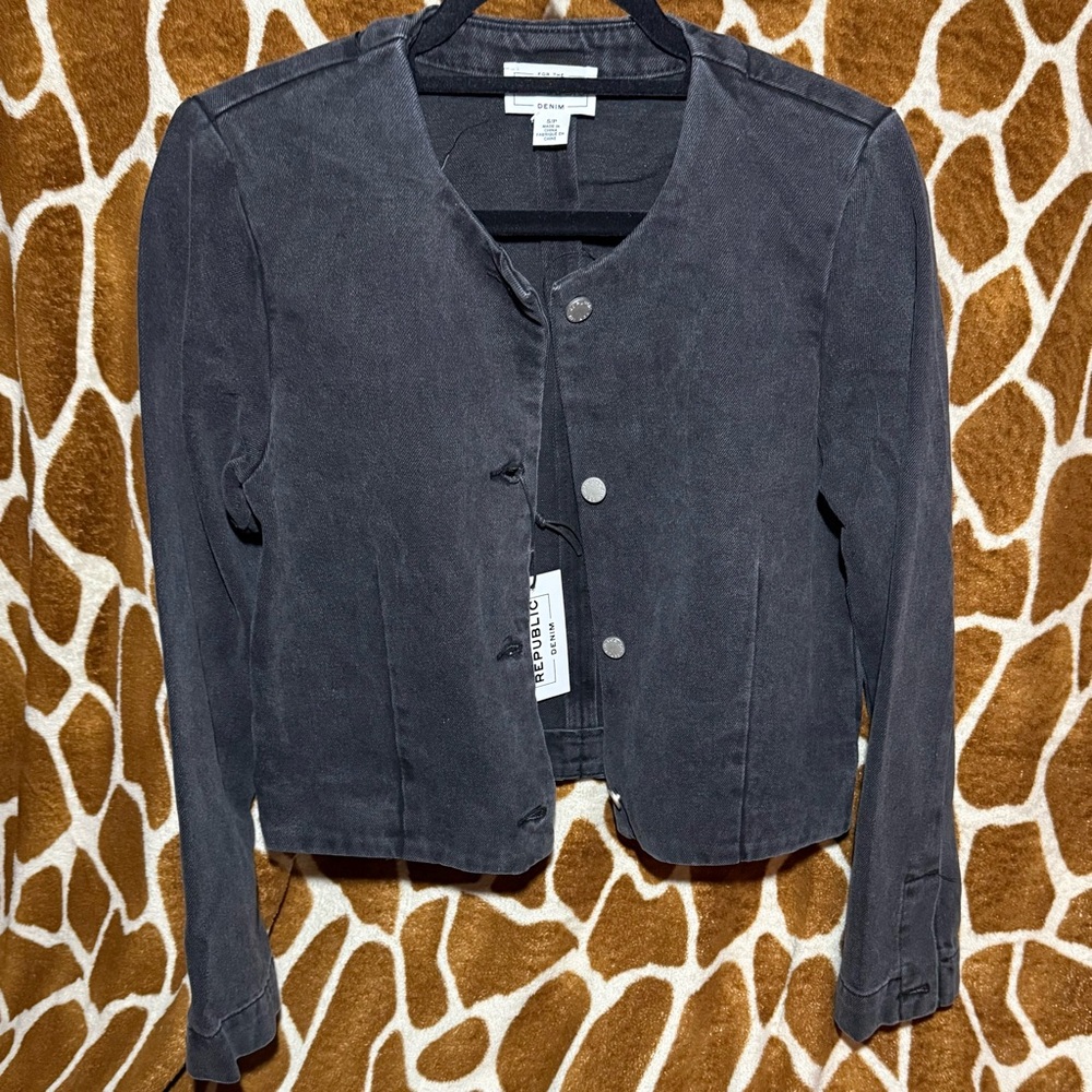 For The Republic Denim Black Collarless Snap Button Cropped Jacket